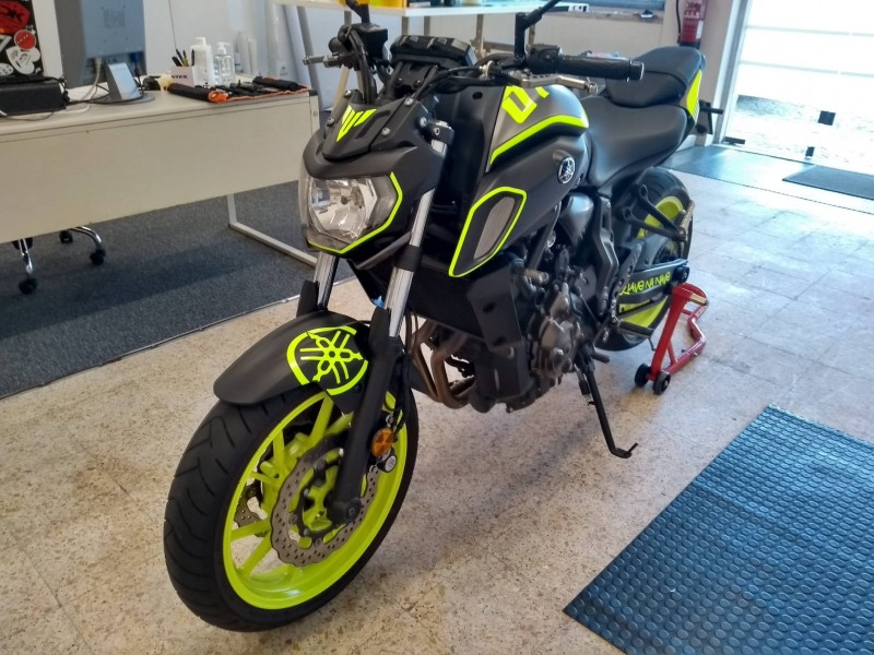 Kit personalizado MT07